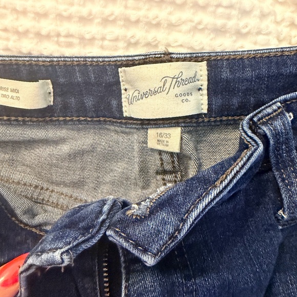 Universal Thread Ripped Blue Jean Shorts - Picture 2 of 3